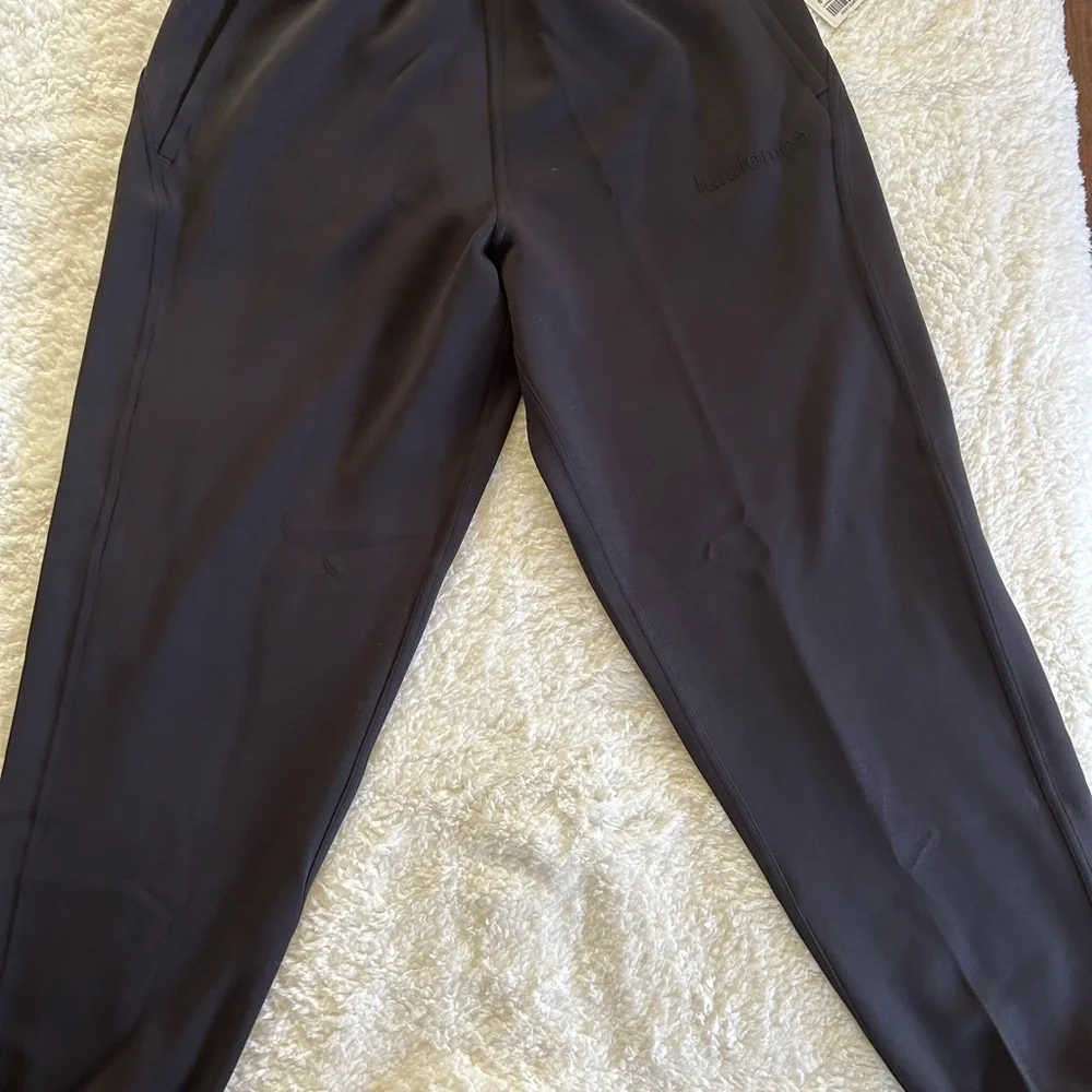 lululemon Smooth Spacer Joggers - Picture 2 of 4